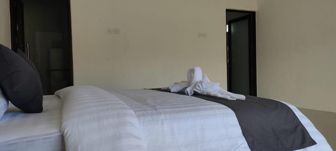 Amed Yudhadewata Hotel Buitenkant foto