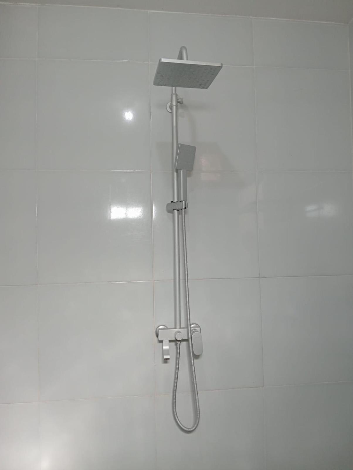 Amed Yudhadewata Hotel Buitenkant foto